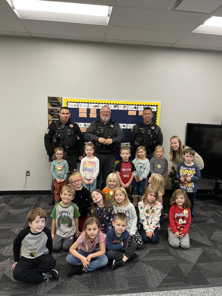 Sheriffs office visit NLC Early Learning Center